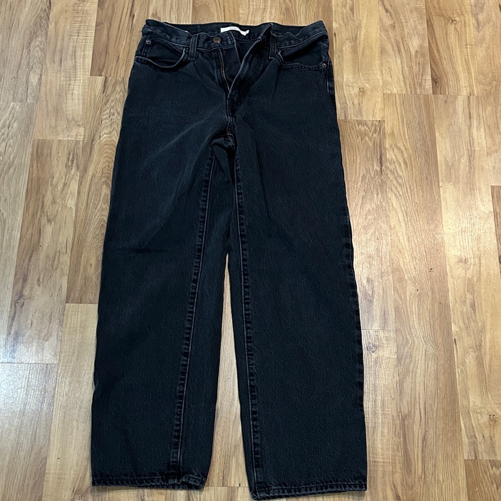 Levi's Women's Relaxed Black Jeans